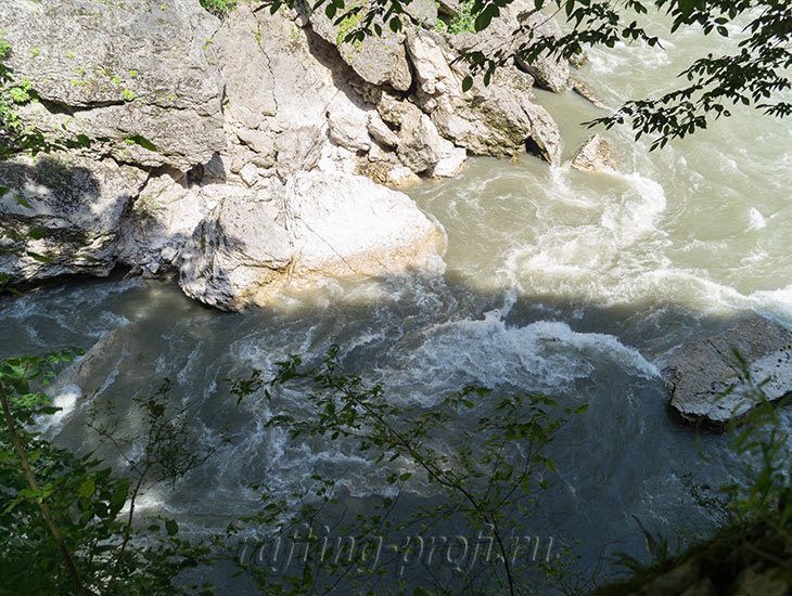 Водопады Ручья Руфабго 54