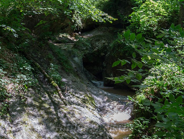 Водопады Ручья Руфабго 33